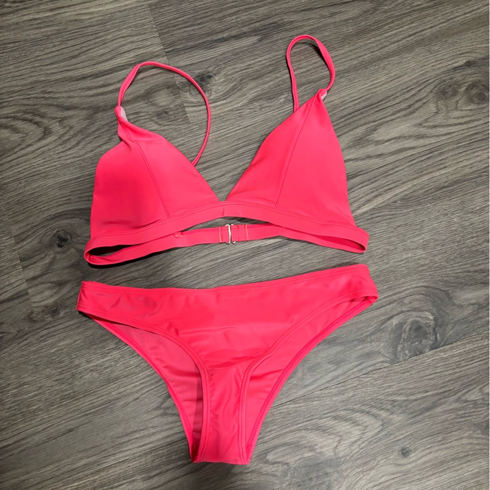 ⭐️Hot Pink Triangle Bikini Set M NWT